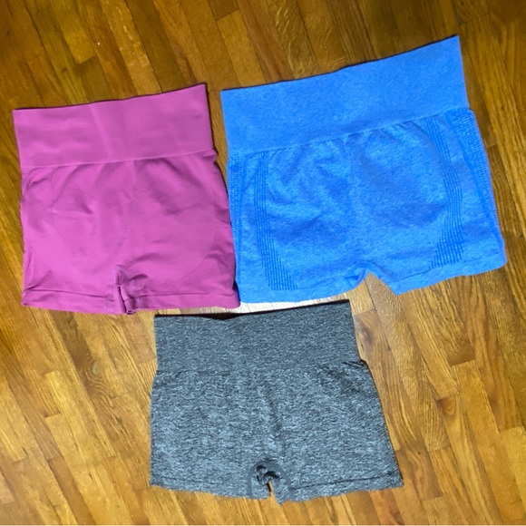 Amazon Activewear Shorts - Picture 1 of 6